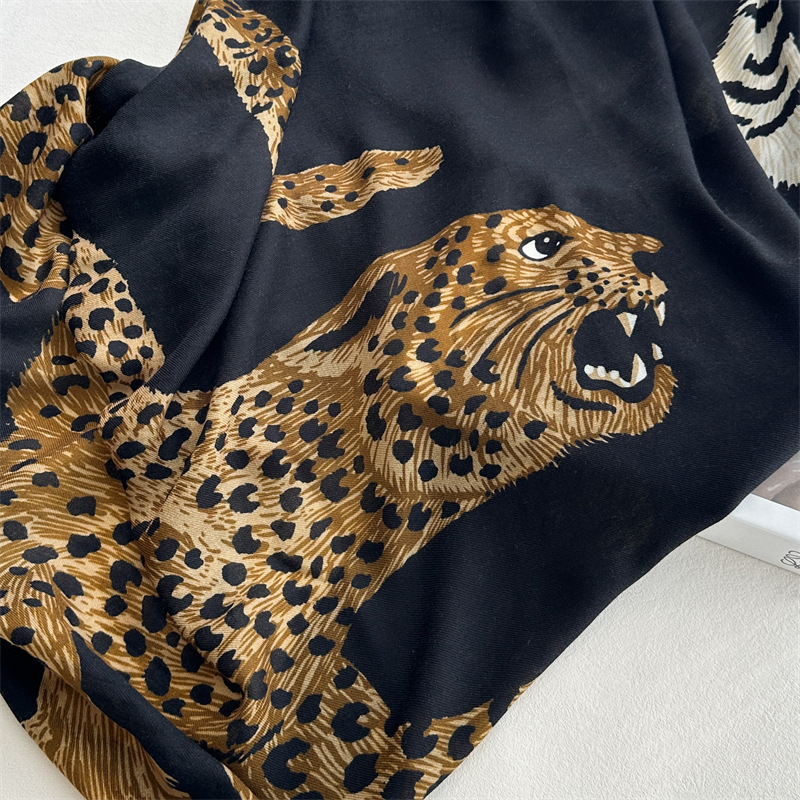 Lion Print Tassels Cashmere Lu - Winter Clothing Hong Kong review and price